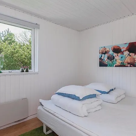 Three-bedroom Holiday In 펜션